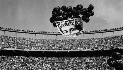 History of a photo. 40 years of democracy in photos.  History of a photo. 40 years of democracy in photos.